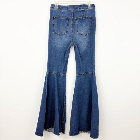 Free People Just Float On Flare Jeans Size 27 Blue Hi-rise Raw Hem Cotton Blend - Picture 3 of 10